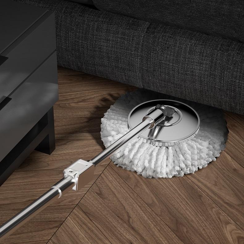 Găleata argintie din inox a mopului rotativ Dreamramp®, cu roți